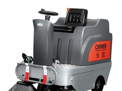 長淮CH-S1300駕駛式掃地機(jī) 樹葉清掃車 小型